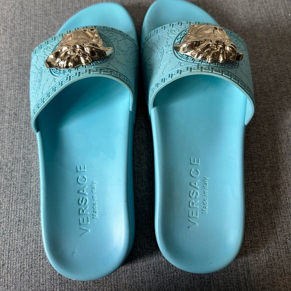 Light blue Versace Palazzo Pool Slides - Picture 3 of 4